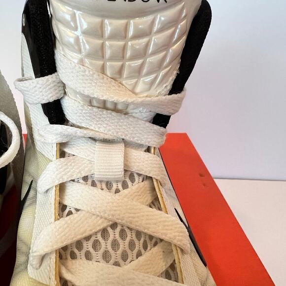 Nike Zoom Hyperdunk 2011 TB, New in Box, women's size 7 - Picture 6 of 11